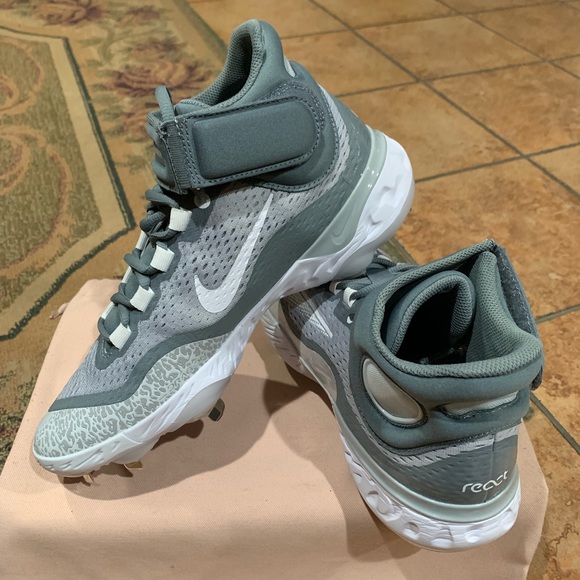 Nike Alpha Huarache Elite 4 Mid’ Baseball Cleats - Picture 1 of 13